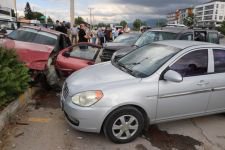 ÖNÜNE GELEN BÜTÜN ARAÇLARI BİÇTİ....