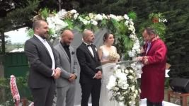 ÖZCAN NİKAHLARINI KIYDIĞI ÇİFTTEN 6 ÇOCUK İSTEDİ