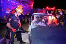 PARAMPARÇA OLAN ARACIN İÇİNDE SIKIŞTI