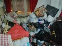 YAŞLI KADIN ÇÖPLERİN İÇİNDE ÖLÜ BULUNDU