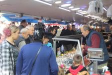 BOLU PAZARINDAKİ YOĞUNLUK ESNAFI SEVİNDİRDİ