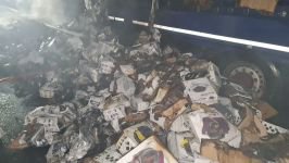 BOLU PLAKALI TIR ALEV ALEV YANDI