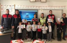 JANDARMA'DAN ÇOCUKLARA EĞİTİM