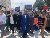 KADINLARDAN TANJU ÖZCAN'A TEPKİ