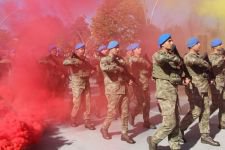 KOMANDOLAR CADDEYİ İNLETTİ