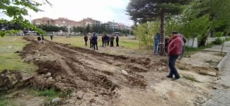 MEZARLIĞA YOL AÇILMASI GERGİNLİK YARATTI