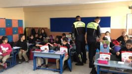 MİNİKLERE JANDARMADAN TRAFİK DERSİ