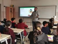 ÖĞRENCİLERE ÇAĞIMIZIN HASTALIĞINI ANLATTI