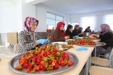 ONLARCA KADIN İHRACAT İÇİN KOLLARI SIVADI