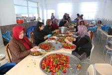 ONLARCA KADIN İHRACAT İÇİN KOLLARI SIVADI