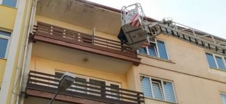 PATLAYAN KOMBİ EVİ YAKTI