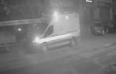 TACİZE UĞRADI YARI ÇIPLAK ESNAFA SIĞINDI