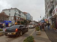 YOLA PARK ETTİ, TRAFİĞİ FELÇ ETTİ