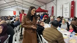 ASUMAN ŞENTÜRK TEKİN DURMAK BİLMİYOR