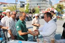 BELEDİYE 10 BİN KANDİL SİMİDİ DAĞITTI