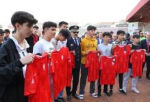 BOLU EMNİYETİNDEN GENÇLERE ÖZEL FORMA