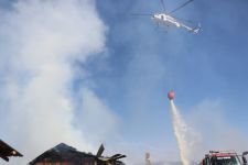 BOLU'DA ARAZİDE ÇIKAN YANGIN EVLERE SIÇRADI...