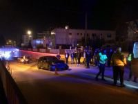 BOLU'DA BARİYERLERE ÇARPAN ARAÇ PARAMPARÇA OLDU...