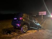 BOLU'DA LÜKS CİP SU KANALINA UÇTU: 1 YARALI