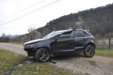 BOLU'DA OTOMOBİL YOLDAN ÇIKTI: 1 YARALI