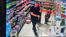 BOLU'DA MARKETTE YARAMAZ KARDEŞLERİN GÜLÜMSETEN ANLARI