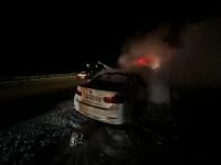 BOLU'DA OTOMOBİL BİR ANDA ALEV ALDI...