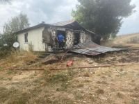 BOLU’DA TEK KATLI EV ALEV ALEV YANDI