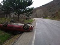 BOLU'DA YOLDAN ÇIKTI, TAKLA ATTI...