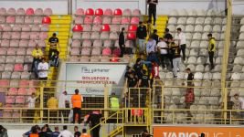 BOLUSPOR MAÇINDA DEPLASMAN TRİBÜNÜ KARIŞTI...