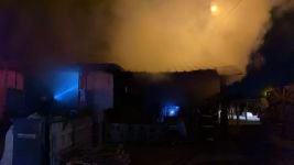 GECE SAATLERİNDE GÖKYÜZÜNÜ DUMANLAR SARDI... BOLU'DA KORKUTAN YANGIN...