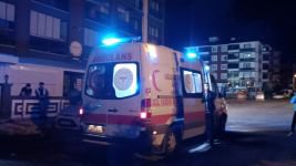 GECENİN SICAK HABERİ...ALKOL ŞİŞESİYLE SALDIRDILAR... 1 YARALI