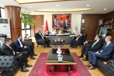 İYİ PARTİ HEYETİ BAŞKAN ÖZCAN'I ZİYARET ETTİ