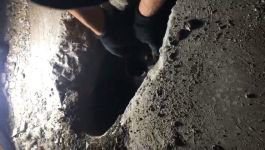 KANALİZASYON BORUSUNA SIKIŞAN KÖPEK KURTARILDI