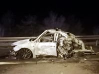 KORKUNÇ KAZADA BİR AİLE HAYATINI  KAYBETTİ