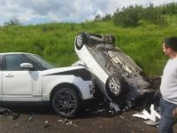 LÜKS CİPE ÇARPAN OTOMOBİL TERS DÖNDÜ.... 3 KİŞİ YARALANDI