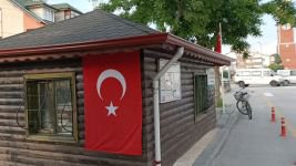 MAHALLE HALKI AYAKLANDI