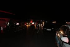 OTOYOLUN BOLU GEÇİŞİNDE CAN PAZARI... 18 YARALI