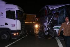 OTOYOLUN BOLU GEÇİŞİNDE CAN PAZARI... 18 YARALI