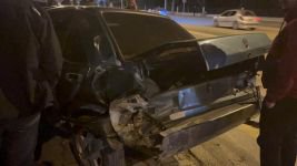 PARK HALİNDEKİ OTOMOBİLE ÇARPTI, OLAY YERİNDEN KAÇMAYA ÇALIŞTI