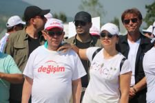 TANJU ÖZCAN'IN YÜRÜYÜŞÜ DEVAM EDİYOR...
