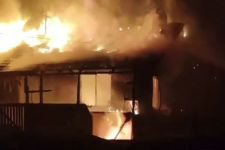 TEK KATLI EV ALEV ALEV YANDI