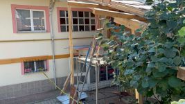 82 YAŞINDAKİ ADAM İSKELEDEN DÜŞTÜ AĞIR YARALANDI... SAATLER SONRA BULUNDU