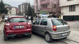 ARA SOKAKTA GÖRÜNMEZ KAZA