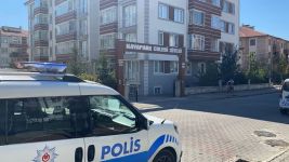 BOLU BELEDİYESİNDEN ÇIKARTILAN GENÇ CANINA KIYDI