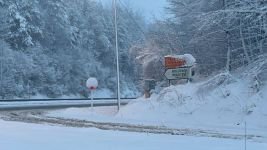BOLU DAĞI GEÇİŞİNDE ARALIKLARLA KAR YAĞIŞI ETKİLİ OLUYOR