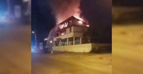 BOLU'DA AKARYAKIT İSTASYONUNDA FACİANIN EŞİĞİNDEN DÖNÜLDÜ... ALEV ALEV YANDI