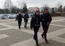 BOLU'DA YASA DIŞI YOLLARLA ÜLKEYE GETİRİLEN KÜLÇE ALTIN ELE GEÇİRİLDİ