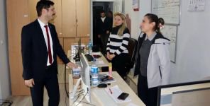 ESKİ MESAİ ARKADAŞLARININ DESTEĞİNİ İSTEDİ