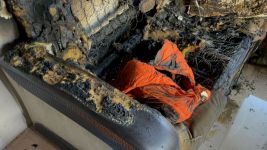 ISINMAK İÇİN ÇALIŞTIRDIKLARI ELEKTRİKLİ SOBA EVİ YAKTI