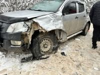 KARTALKAYA YOLUNDA BUZLU YOLDA KAZA KAÇINILMAZ OLDU... 2 YARALI